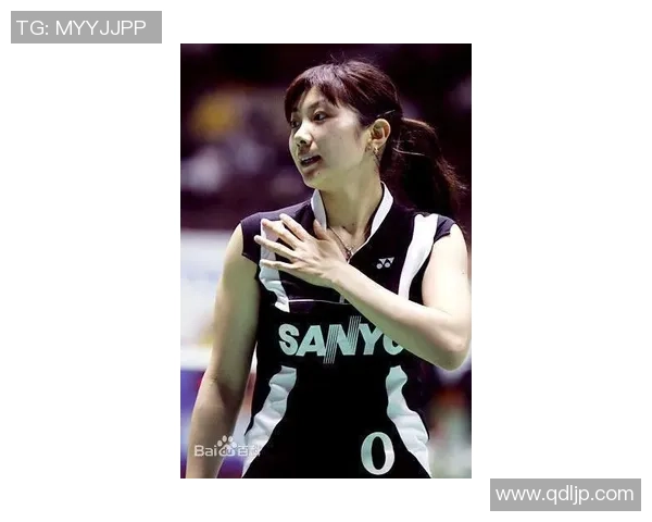 谁是那位倾心于足球明星的神秘爱人揭秘情感背后的故事